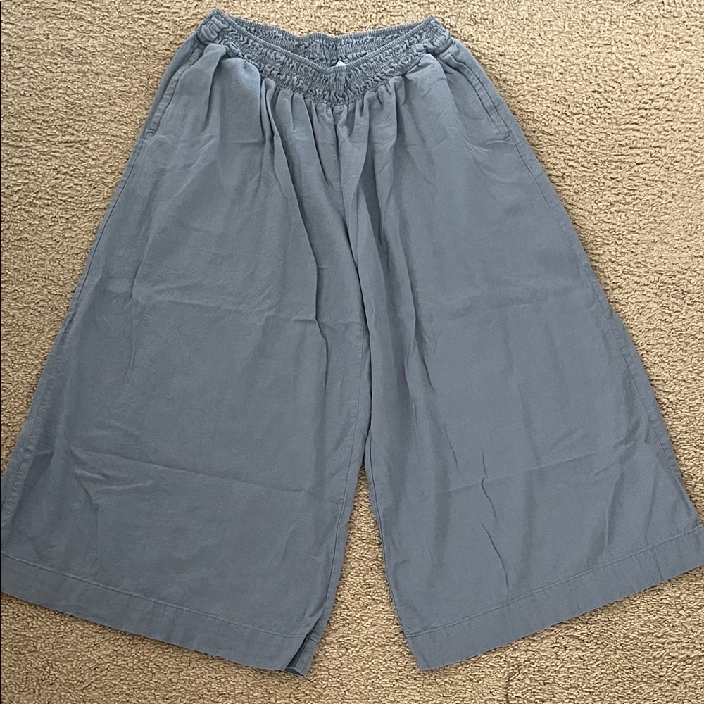 Old Navy Gray Smocked Wide-Leg Pants
